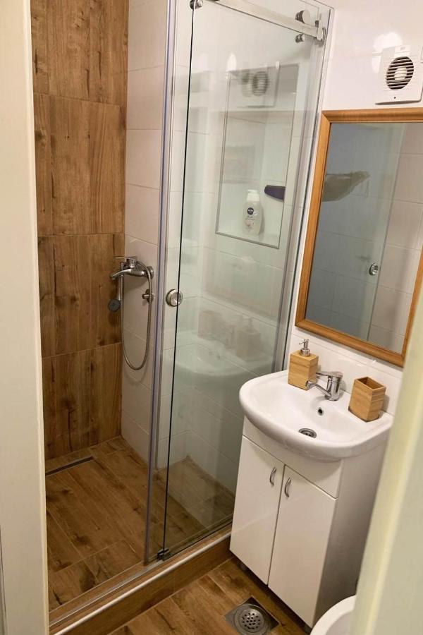 Cozy & Fully Equipped Studio In The Heart Of Downtown And Next To Kalemegdan Belgrado Exterior foto